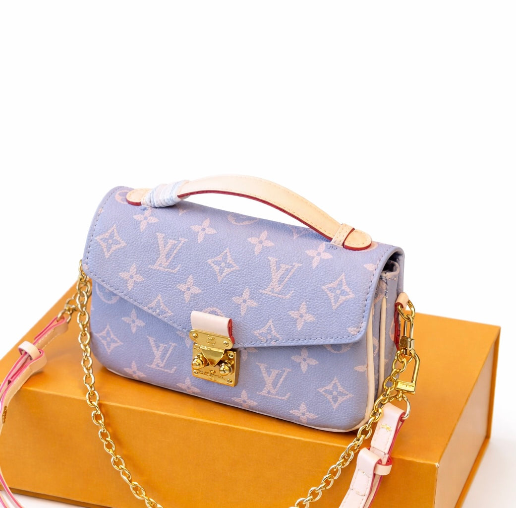 Crossbody handbag